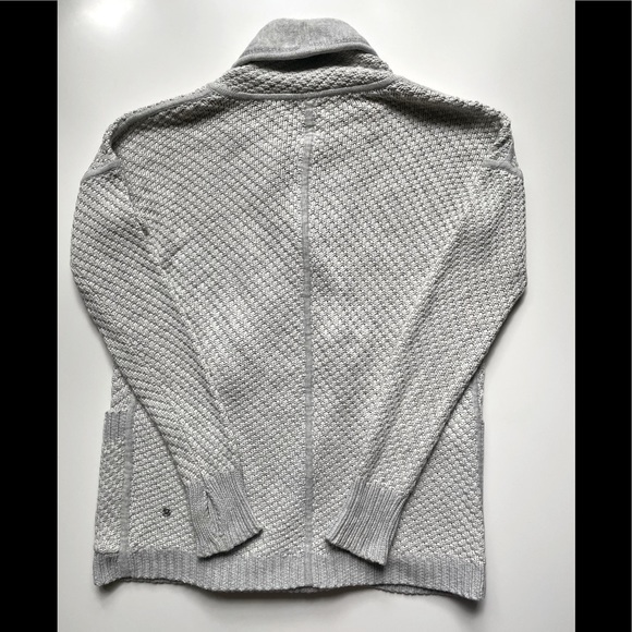 Lululemon Post Practice Cardi - Picture 2 of 9